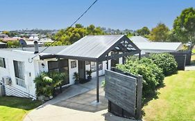 Holiday Home In Lakes Entrance!